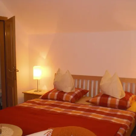 Danja Hohengassner Apartment